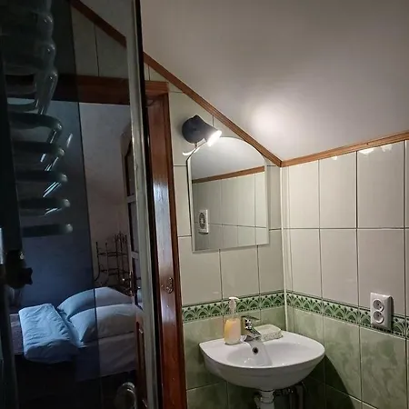 квітуча долина біля лісу Guest house *